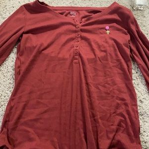 a new approach Cute burgundy top! Long sleeved size medium. Barely worn.